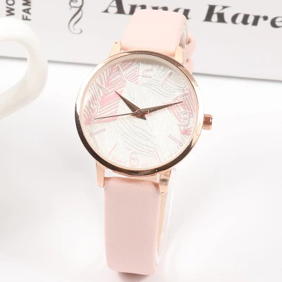 New Luxury Fashion Glass Quartz Analog Leather Men Watch Casual Leather Strap Men Wristwatch
