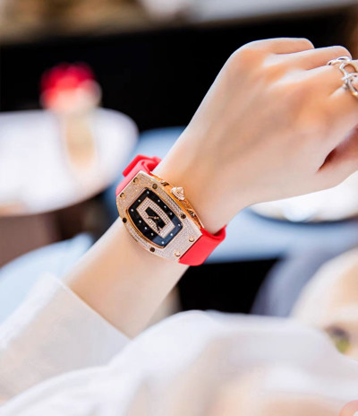 Original Luminous Dial Waterproof Male Luxury women Watch Custom Logo Watches with quartz moment