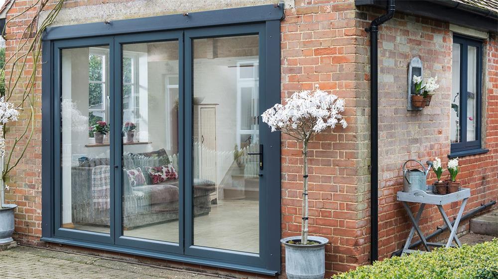The Specific Method of Installing Aluminum Doors