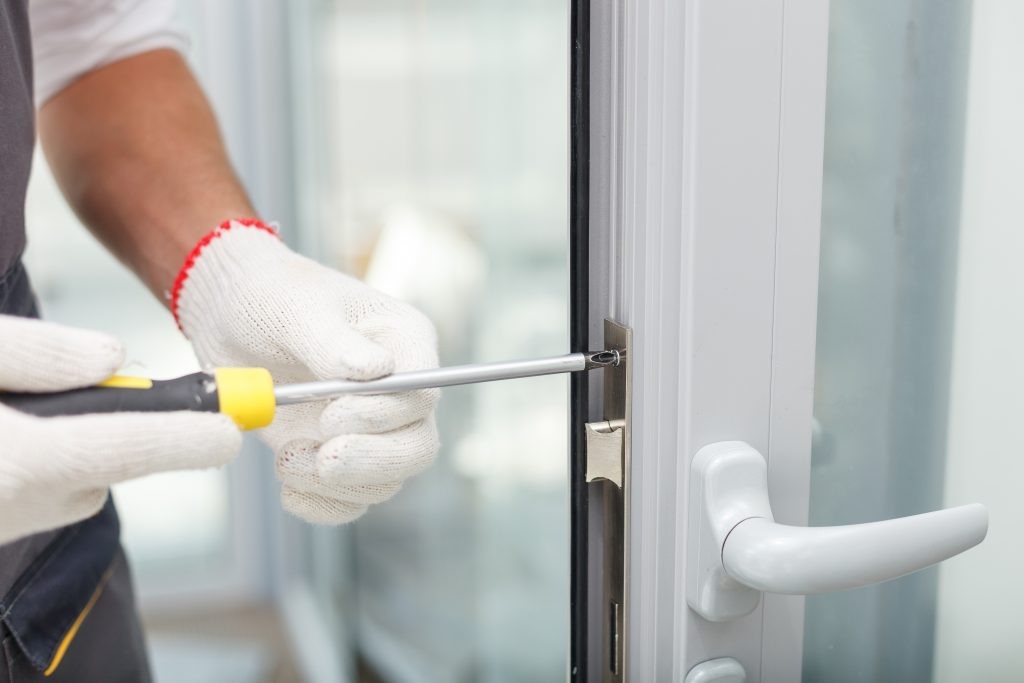 two common faults and treatment methods for aluminum doors