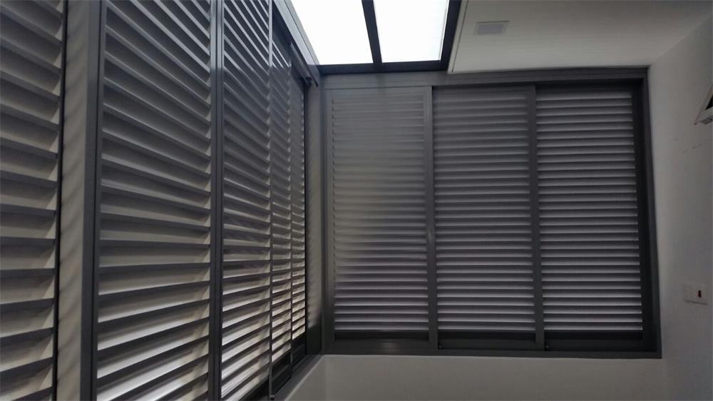 the correct method of installing aluminum louver windows