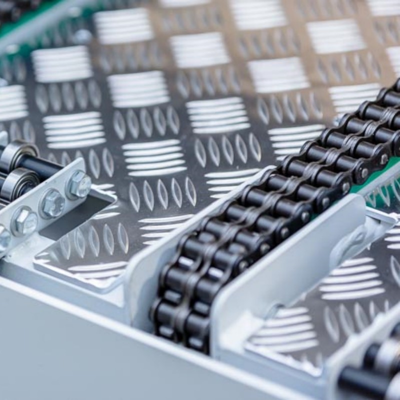 Double Strand vs. Double Pitch Roller Chain: Which One Is Better for Your Machinery?