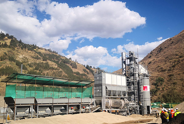 D&G Machinery DG2000PM Asphalt Mixing Plant in Peru