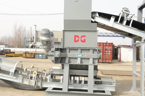 RAP Asphalt Crusher & Screener