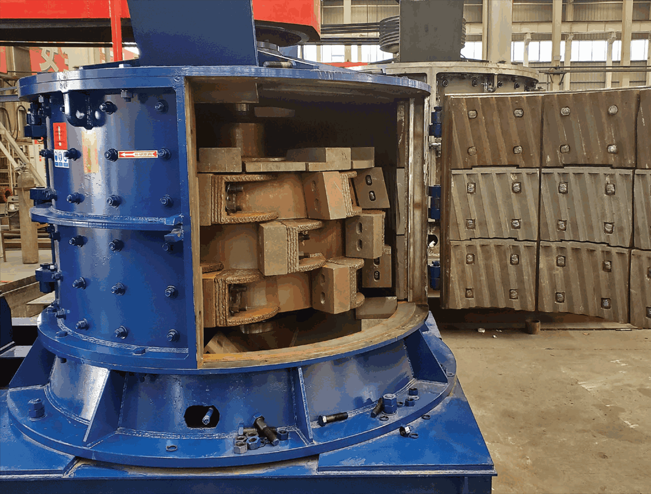 Vertical Composite Crusher - LLF D&G Machinery manufacturer China 