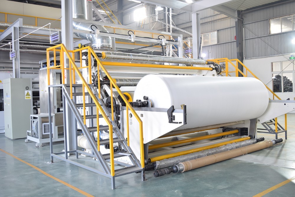 the specific operating procedure of the meltblown non-woven fabric machine