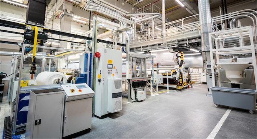how to clean the melt-blown non-woven fabric machine