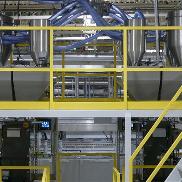 The Reason Why the Meltblown Non-woven Fabric Equipment is Equipped with a Meltblown Fabric Heater