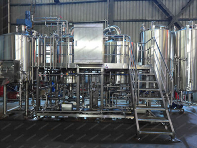The differences between the AIO machine and the split machine in the beer brewing equipment