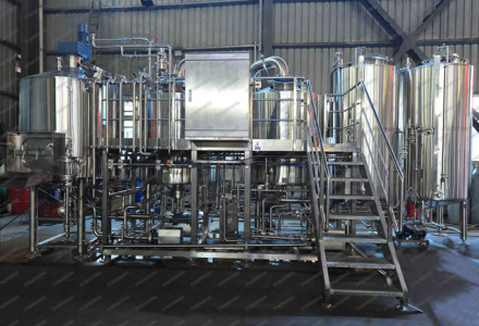 The differences between the AIO machine and the split machine in the beer brewing equipment