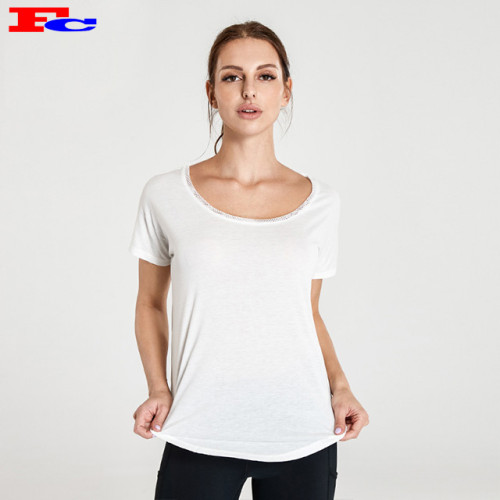 Chemises d'entraînement pas chères blanches en forme de T à dos creux pour femmes