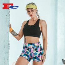 Soutien-gorge de sport noir à bretelles et shorts imprimés par graffitis Vêtements de sport pour femmes