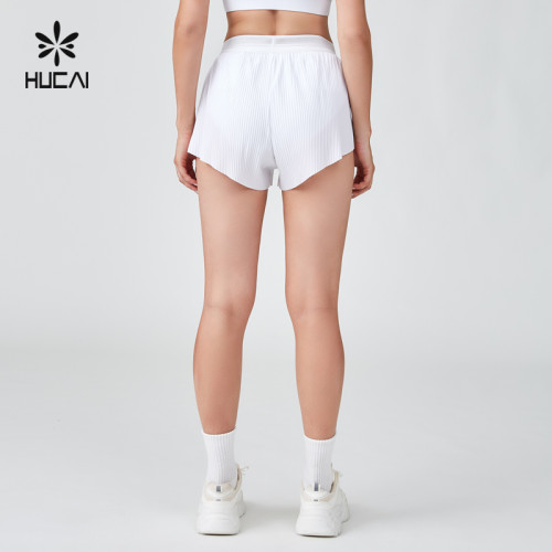 HUCAI Sportswear Manufacturer OEM Ladies Split Hem Pleat Back Mesh Waistband Sports Shorts