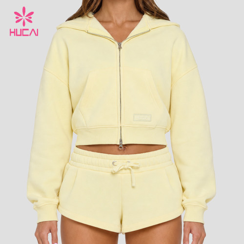 Custom Cropped Zip-Up Hoodie with Dual Front Pockets for Athleisure Brands