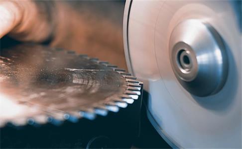 4 Points for Correct Maintenance of Carbide Saw Blades