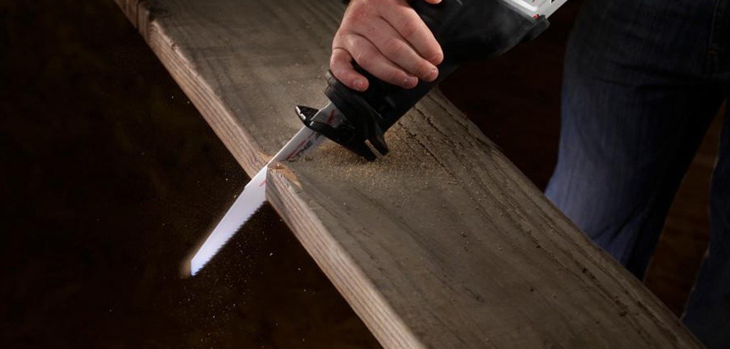 the factors that need to be considered when choosing a reciprocating saw blade