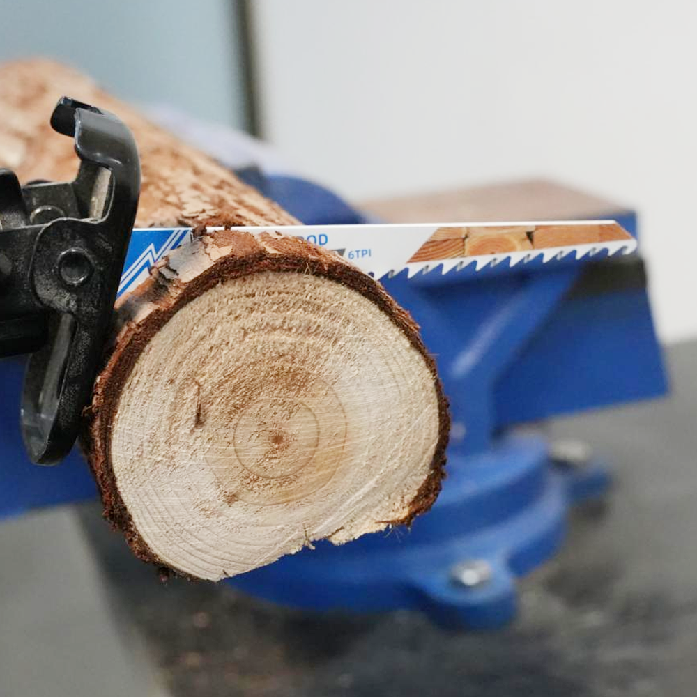 Reciprocating saw blade