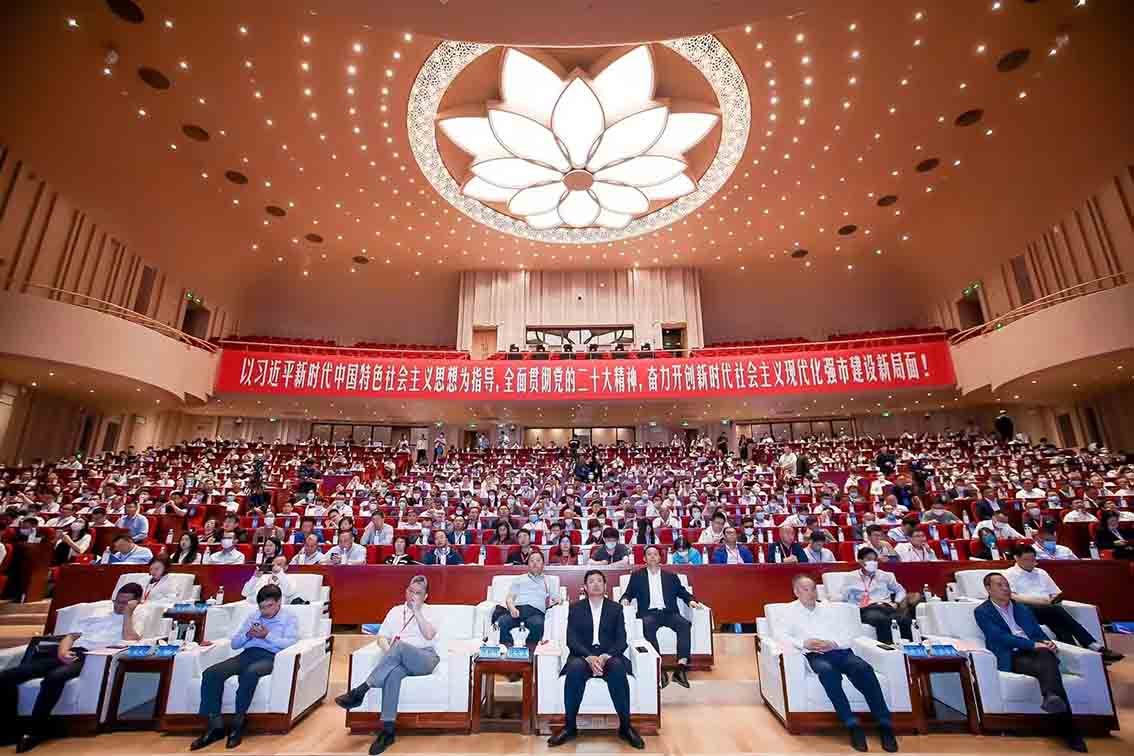 Tianjin Yuantai Derun Steel Pipe Manufacturing Group, as a representative of the 2023 manufacturing sector rectangular tube single champion demonstration enterprise, went on stage to receive the award3