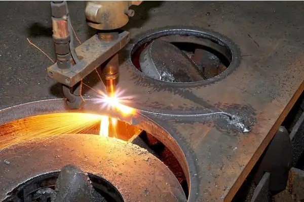 Flame cutting