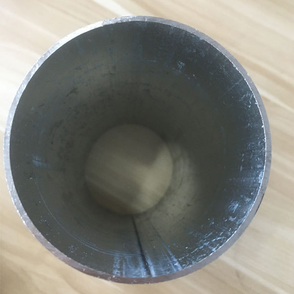 Hot-dip galvanized steel round pipe