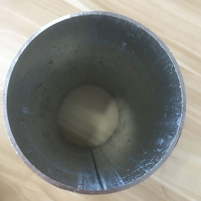 1 1/4 galvanized pipe