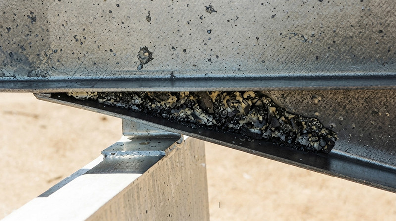 dross and ash inclusions of galvanized steel pipe