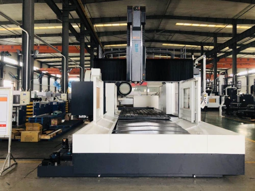 High rigidity heavy cutting double column machining center SP2240