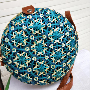 2021 new spring summer handmade crochet bamboo handbag