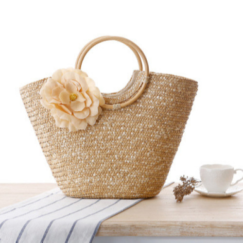 2021 latest summer Women reusable straw handle bag with beautiful flower rattan beach bags