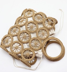 Custom summer hollow ladies beach bag wheel pattern square hand-woven handbag
