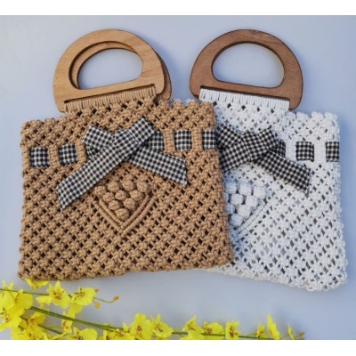 2021 Fashion Knitted Hollow Girl Handbag with Bowknot Square Straw Handbag