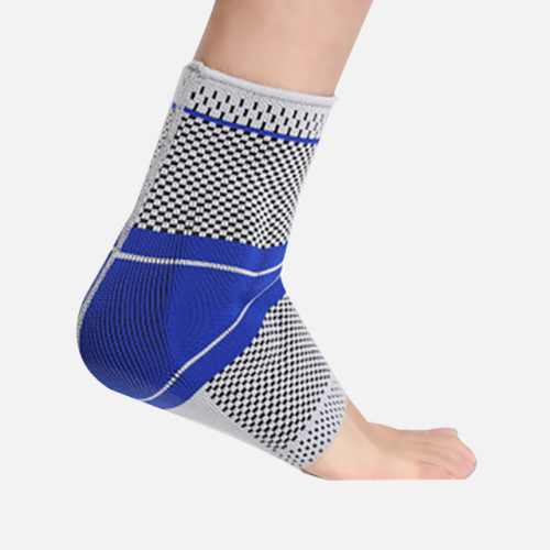 Professional ankle strap prevents sprain and protects joints