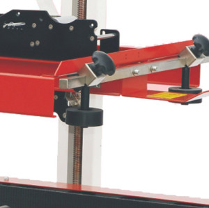 Manual folding and sealing machine