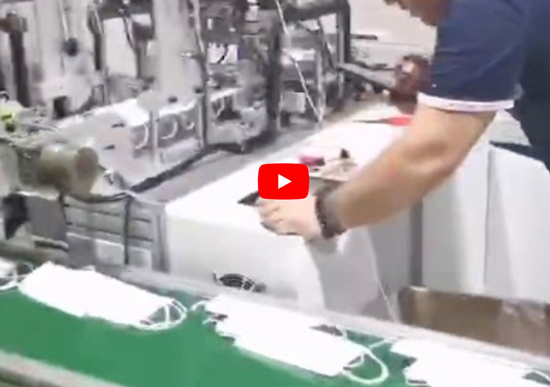 Welcome Turkish customers to our factory late at night to visit our mask equipment!