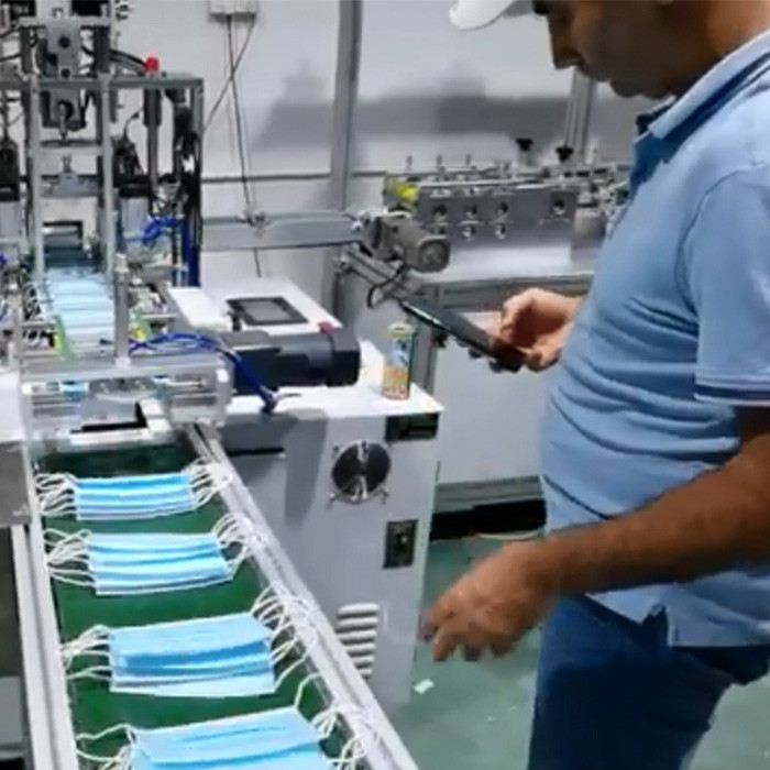 Congratulations to our 40 more mask machines! Turkish customers inspect the goods late at night and make additional orders!
