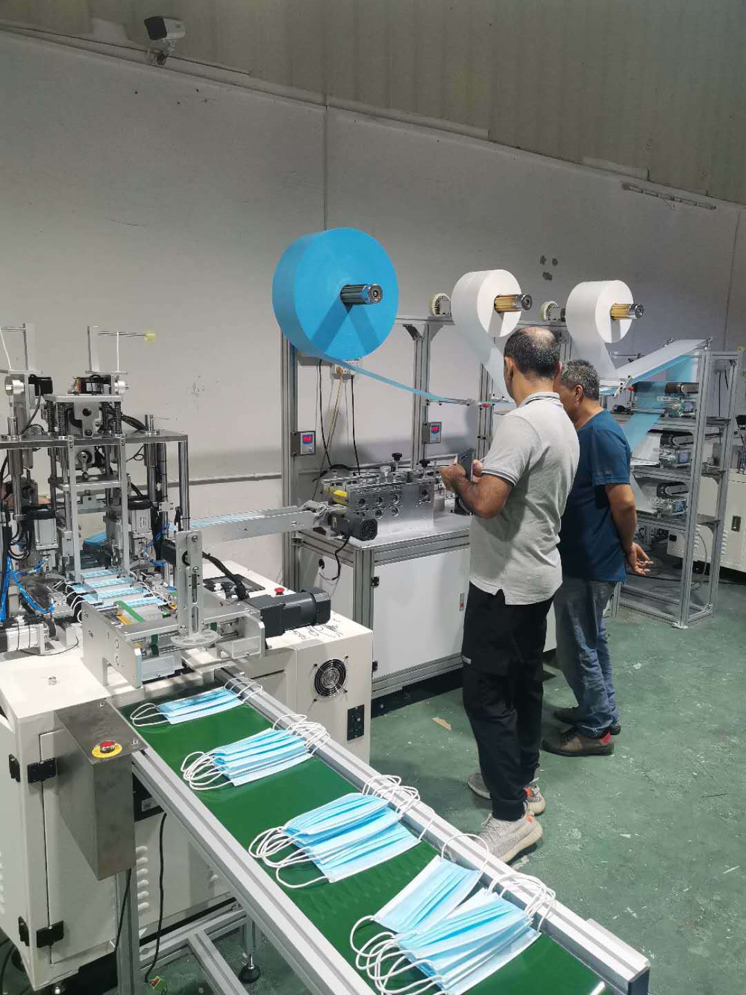 caster assembly machine