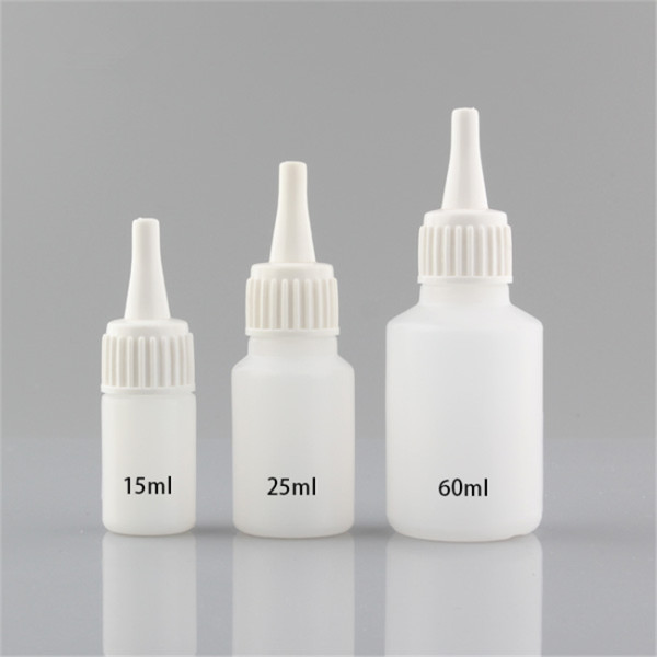 Sanle 15ml PE cylinder round glue bottle with long tip cap