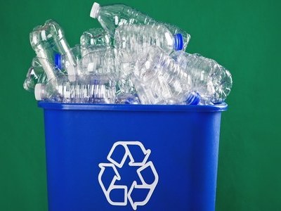 Is it safe to reuse plastic bottles？