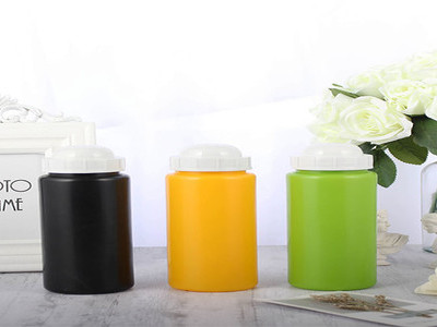 5 Common Uses for Condiment Squeeze Bottles