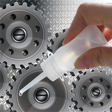 Squeeze Bottles for Machine Oil and Lubricant Precisely Dispensing Packaging
