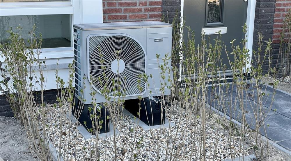 the maintenance methods of air source heat pumps