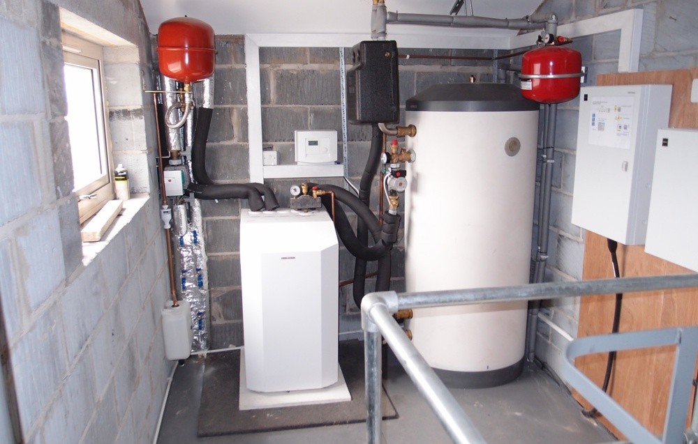  the installation process of the ground source heat pump 
