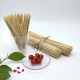 Brochetas de bambú simples y simples