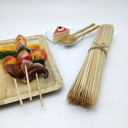 Brochettes de bambou simples et simples