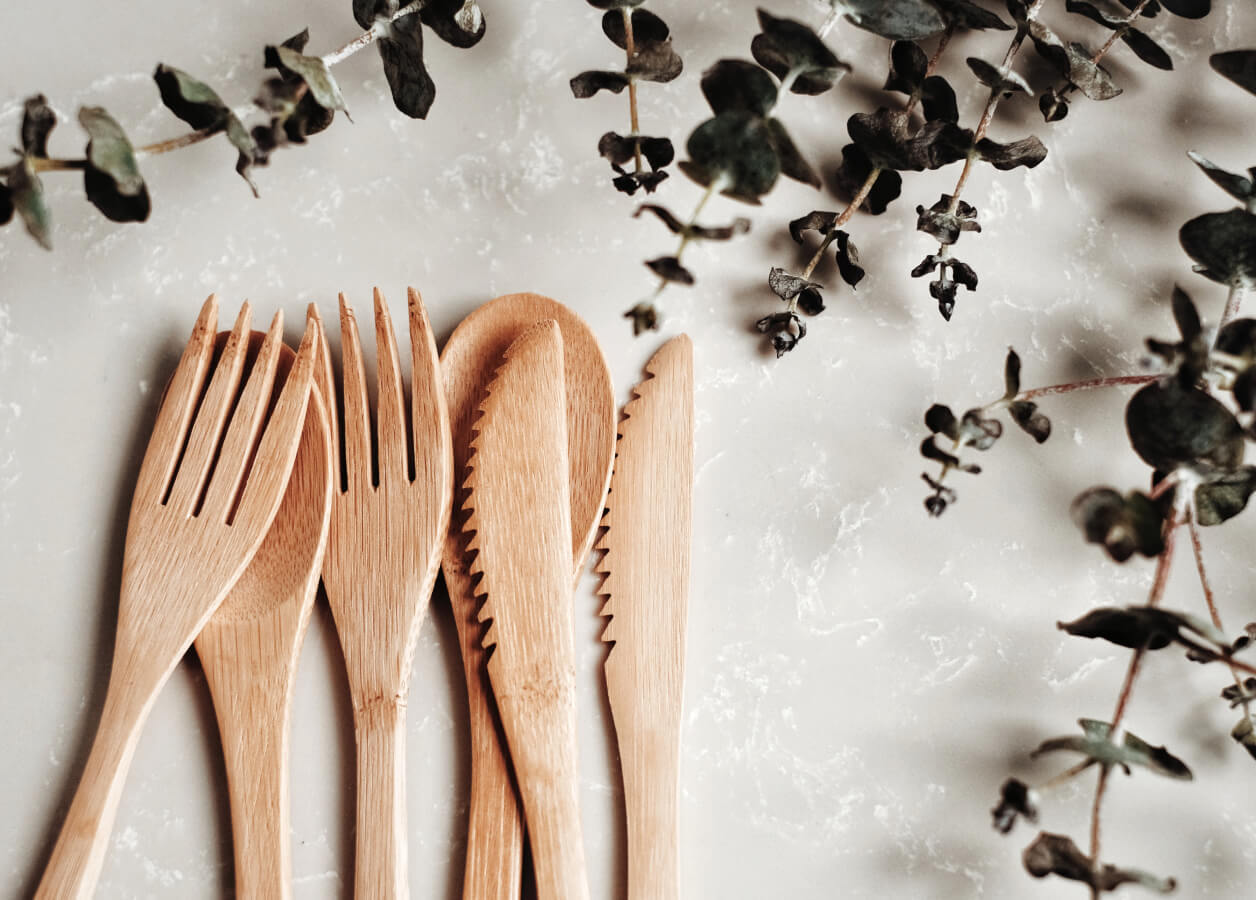 the specific method to prevent insects in bamboo tableware