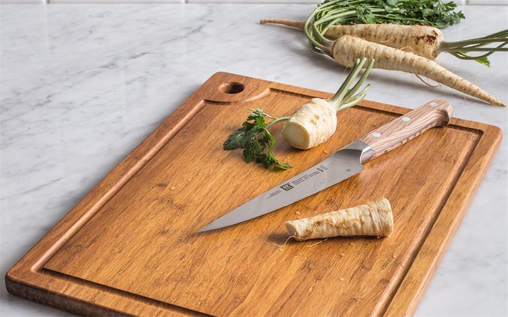 the advantages of bamboo cutting boards compared with wooden cutting boards