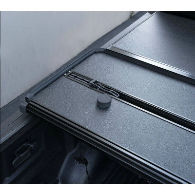 Ford Tri-Fold Hard Tonneau Cover 2015-2019 FORD F150 5.5'