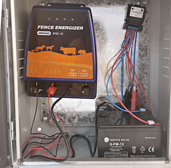 3.5 Joule Security Solar Power Electric Fence Energizer, Solar-Pak 12 Low Impedance 12 Volt Battery Operated 30 Mile Range