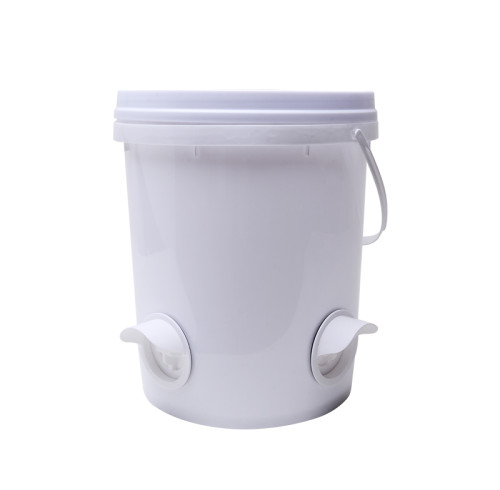 Outdoor Farm Automatic Poultry Feeder, White Poultry Feeder, 20 lbs Capacity, 3-Port Automatic chicken feeder