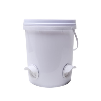 Outdoor Farm Automatic Poultry Feeder, White Poultry Feeder, 20 lbs Capacity, 3-Port Automatic chicken feeder